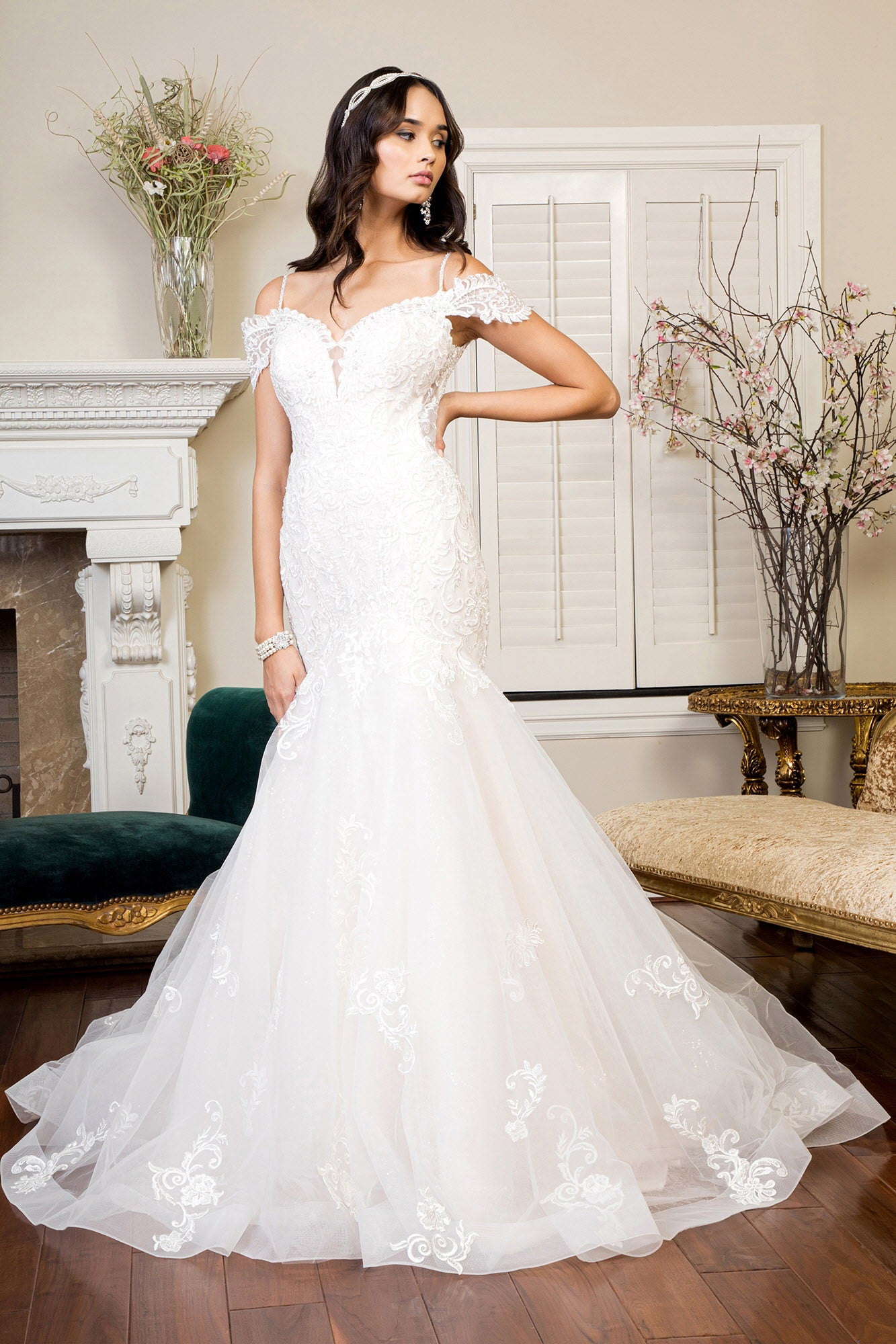 Long Off Shoulder Mermaid Wedding Gown - Ivory/Cream / M Long Off Shoulder Mermaid Wedding Gown - Ivory/Cream / M
