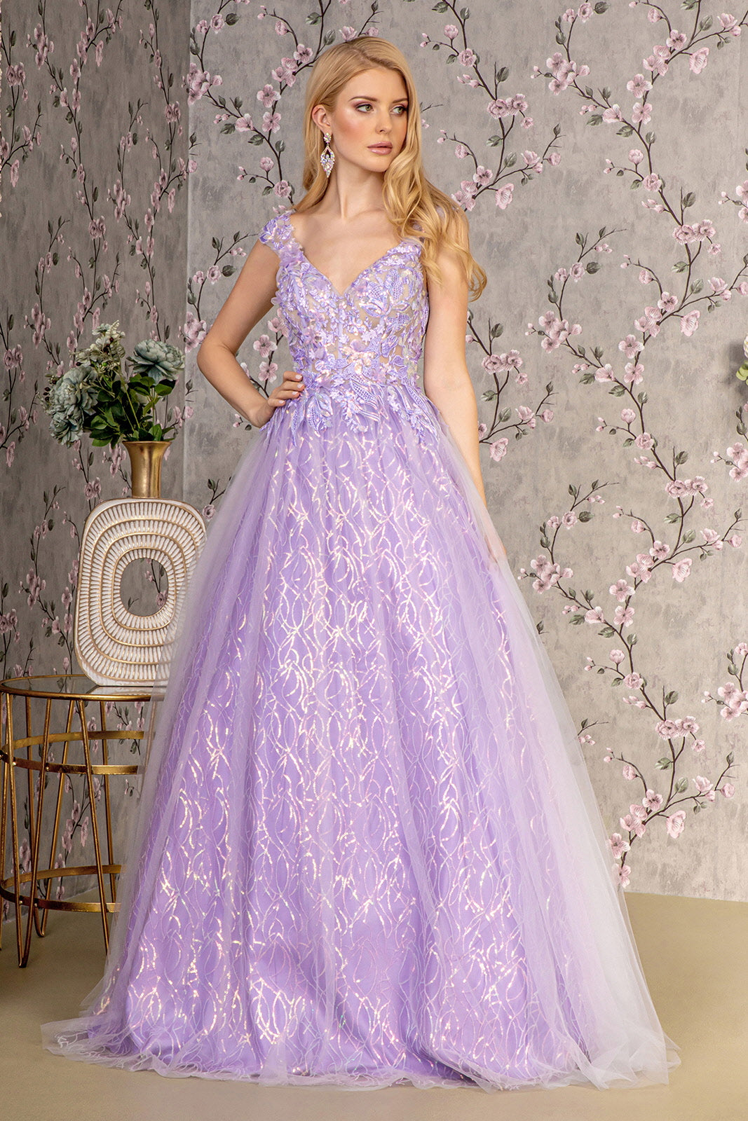 Embroidery V-neck Sheer Bodice Mesh A-line Long Dress L / Lilac Embroidery V-neck Sheer Bodice Mesh A-line Long Dress L / Lilac