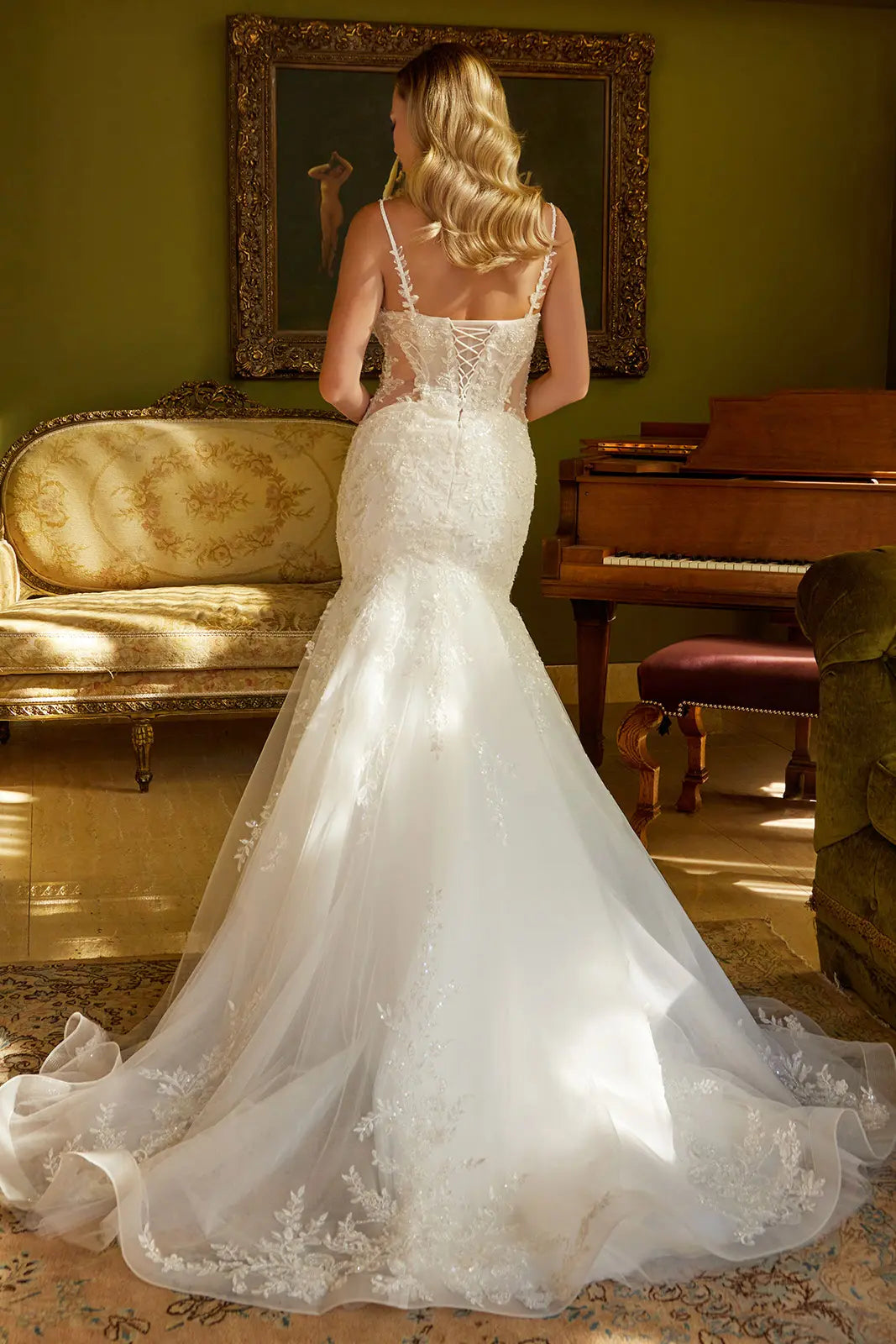 Mermaid Silhouette Wedding Dress Adorned with Beads, Sequins and Floral Embroidery