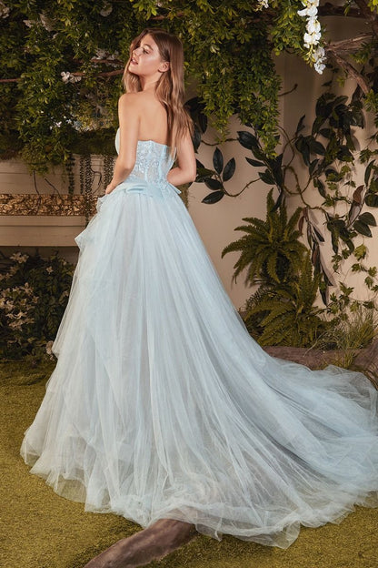 الطبقات تول Ballgown حمالة