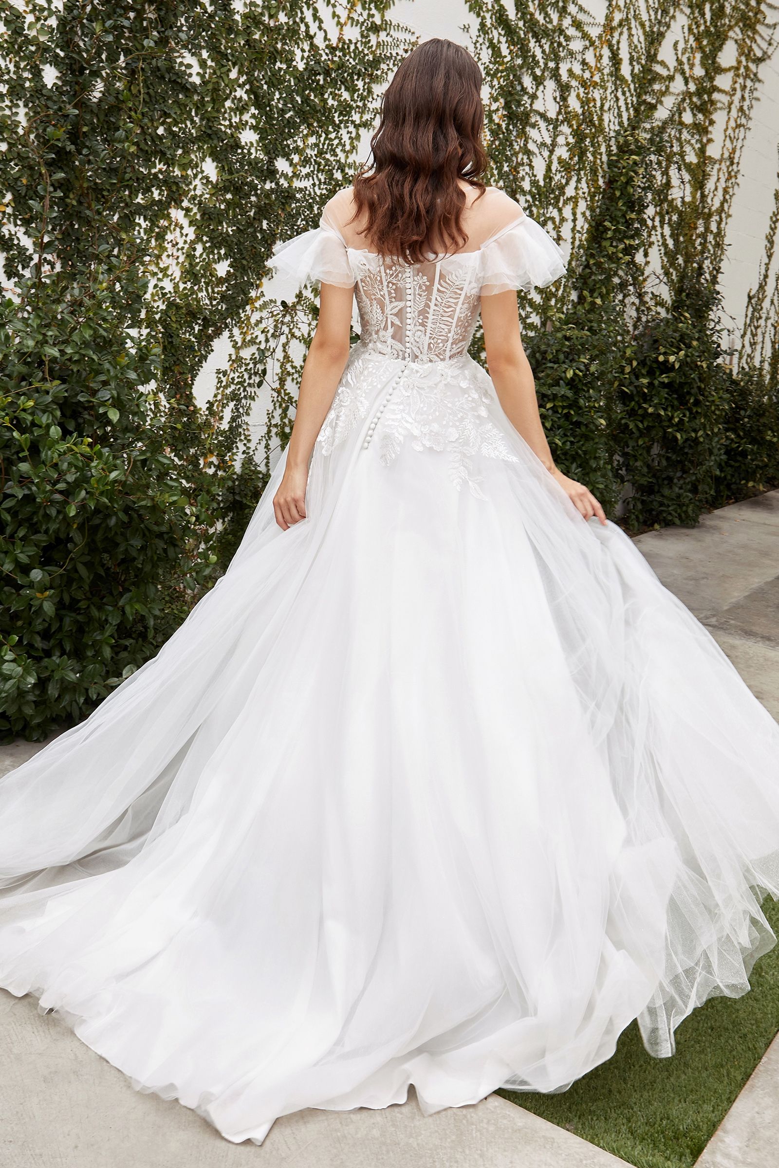 Maurelle Wedding Gown 8 / Off White Maurelle Wedding Gown 8 / Off White