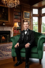 "London" Kids Tuxedo (5-Piece Set)