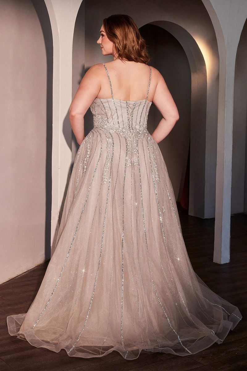 plus size dress with tulle skirt 2026 Sleeveless Wedding Long Ivory Sweetheart Chic A-line V-neck Sparkling Tulle