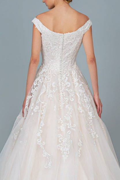 Embroidery Embellished Mesh A-Line Wedding Gown w/ Tail