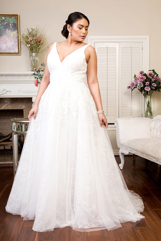 V-Neck Embroidery Mesh Wedding Gown w/ Lace Lining