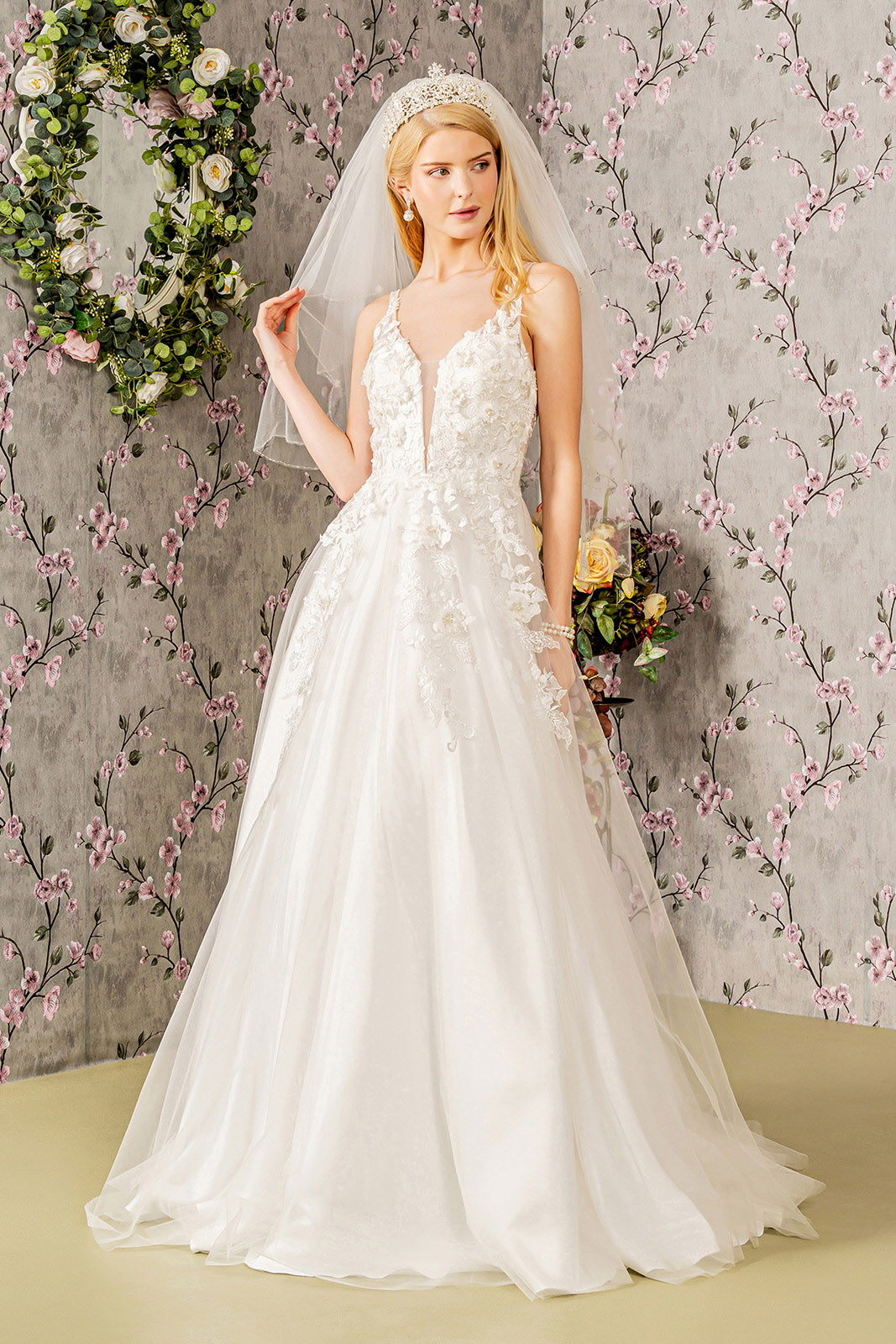 Floral Embroidery Jewel Illusion Sweetheart Mesh A-line Long Dress XL / White Floral Embroidery Jewel Illusion Sweetheart Mesh A-line Long Dress XL / White