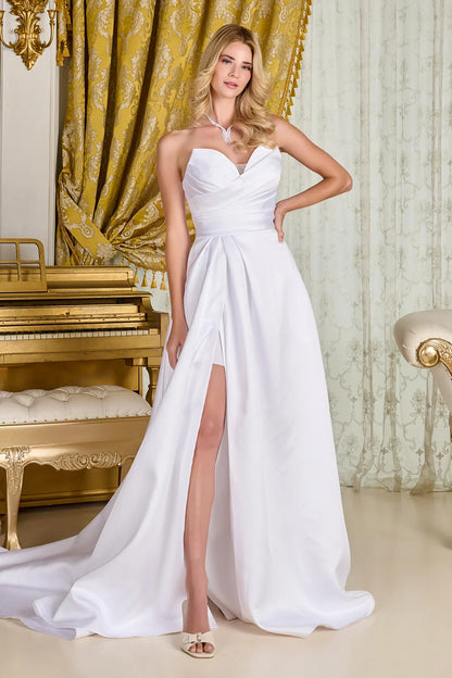 Wedding Dress With Clean Lines And Defined Structure, Strapless Bodice With V-Neck