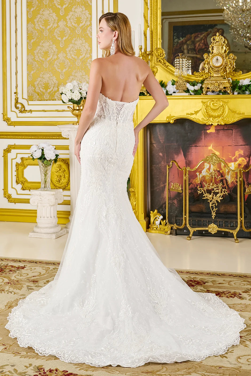 Trumpet Silhouette Wedding Gown Strapless, Sweetheart Neckline