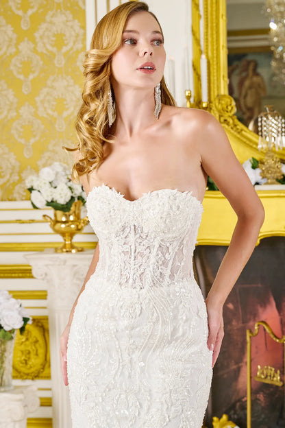 Trumpet Silhouette Wedding Gown Strapless, Sweetheart Neckline