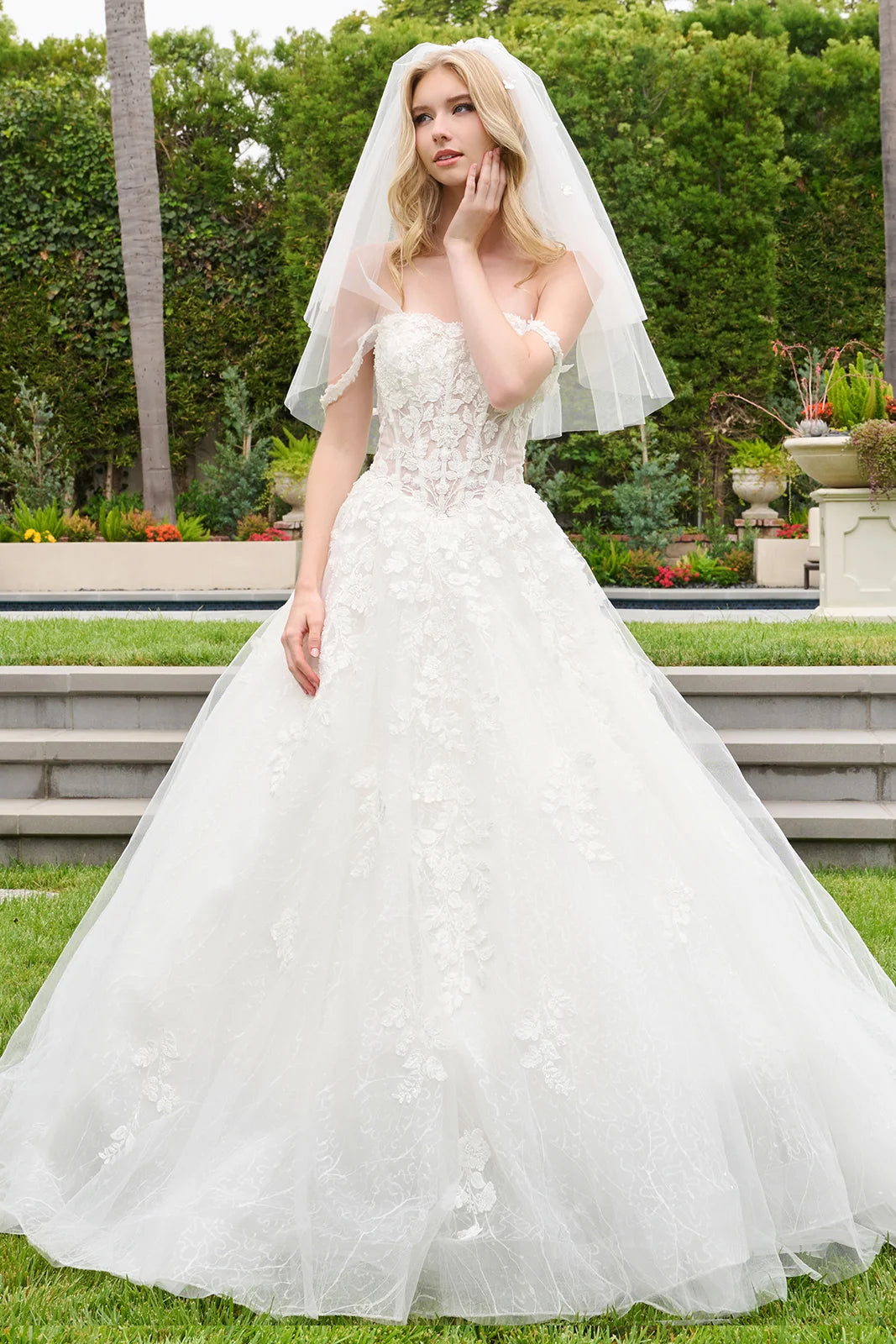 Sweetheart Neckline Corset Basque Waist Ballgown Wedding Dress With Straps And Veil