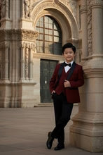 "London" Kids Tuxedo (5-Piece Set)