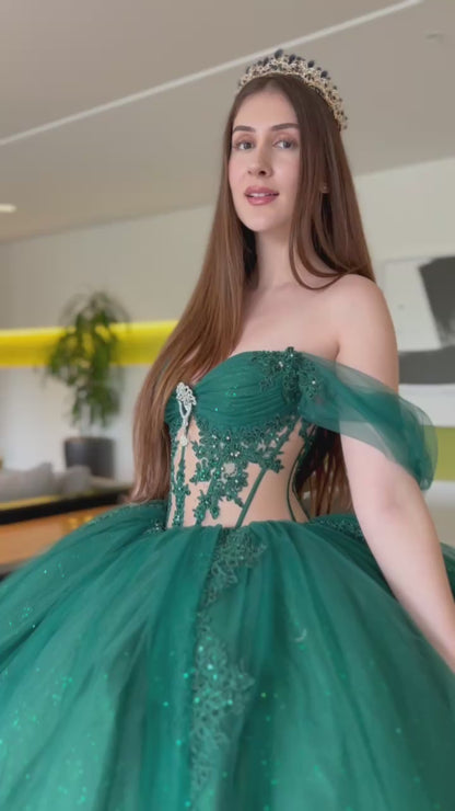 جوهرة 3-D فراشة زين قبالة الكتف شبكة ثوب Quinceanera 