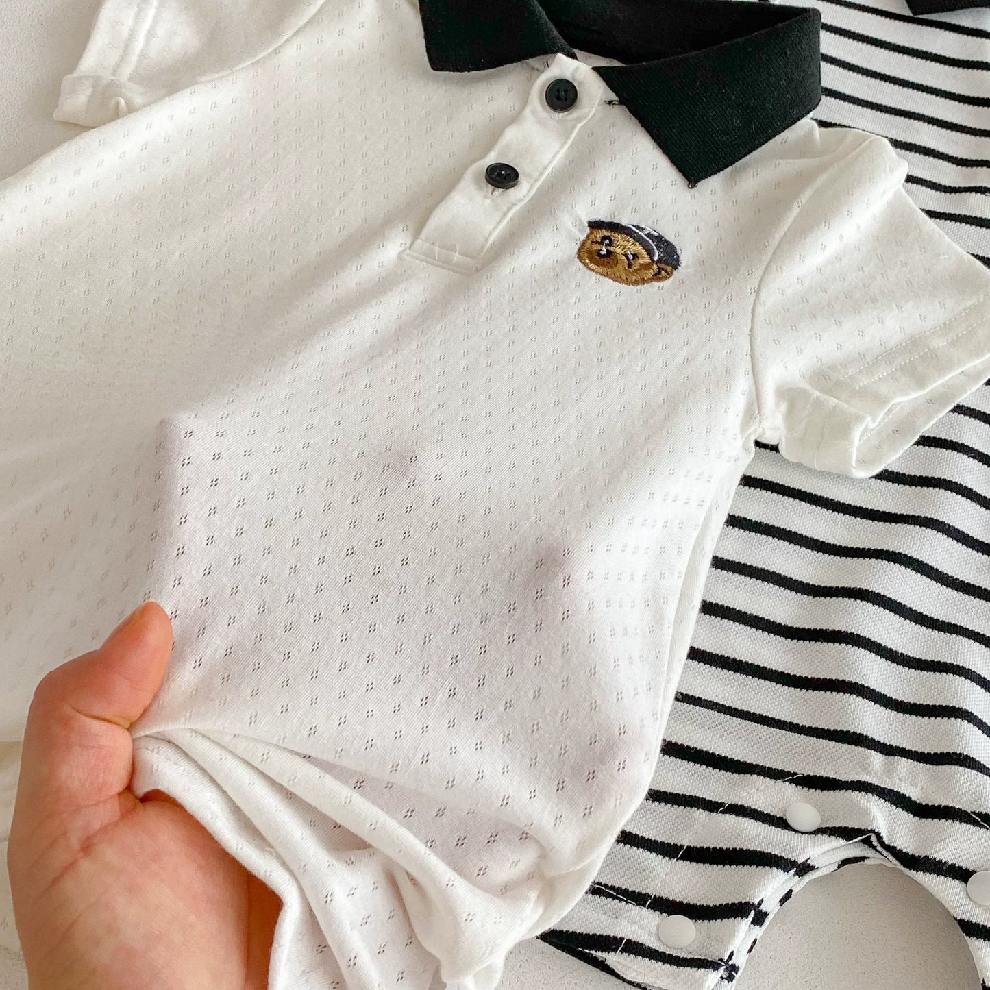 Summer Arrival Baby Boys Teddy Bear Pattern Short Sleeves Rompers with Turn-down Collar