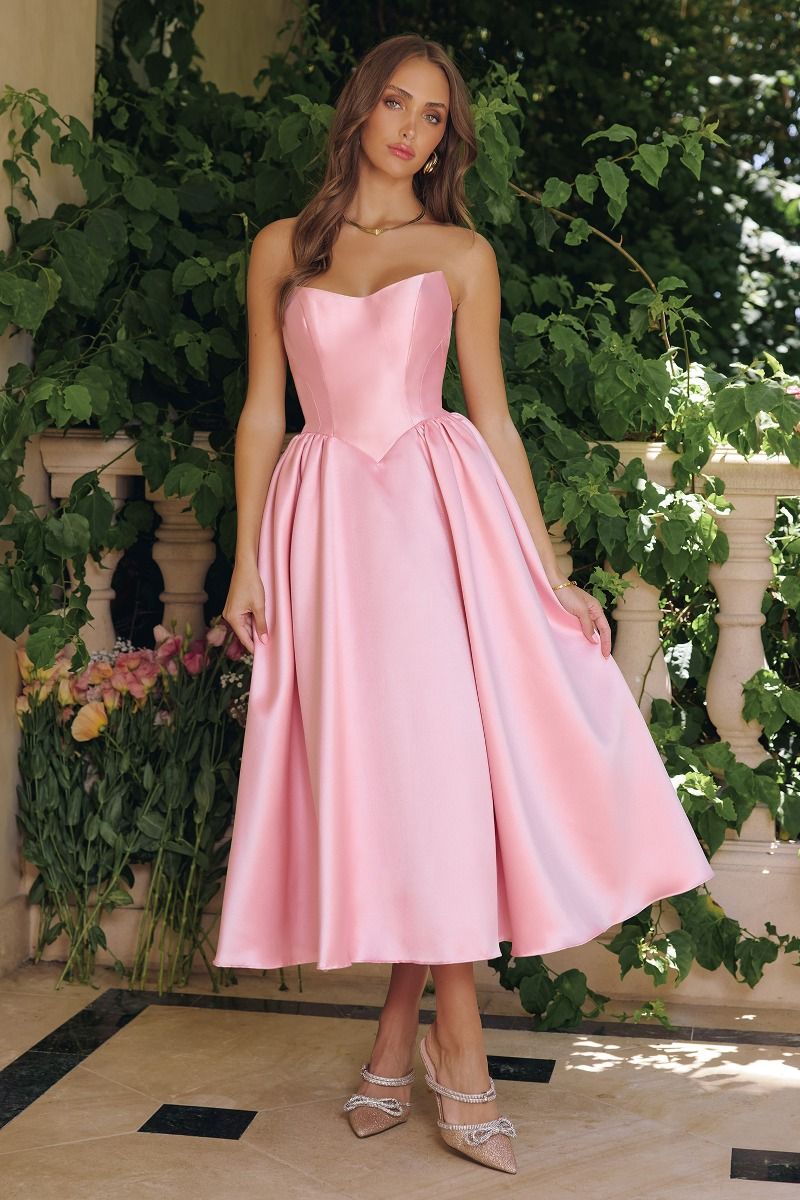 Strapless Mikado Midi Dress with Sculpted Bodice and Voluminous Skirt