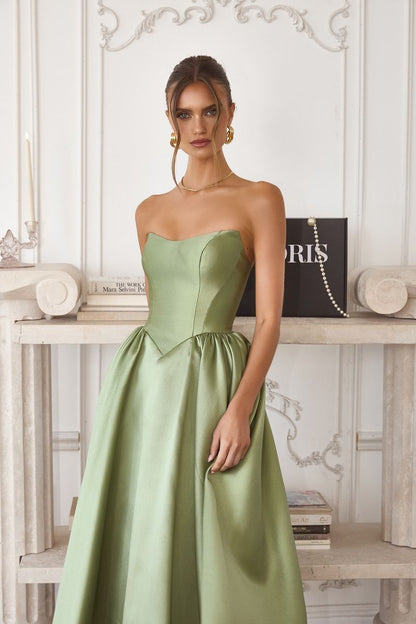 Strapless Mikado Midi Dress with Sculpted Bodice and Voluminous Skirt