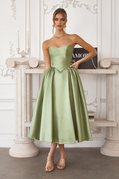 Strapless Mikado Midi Dress with Sculpted Bodice and Voluminous Skirt