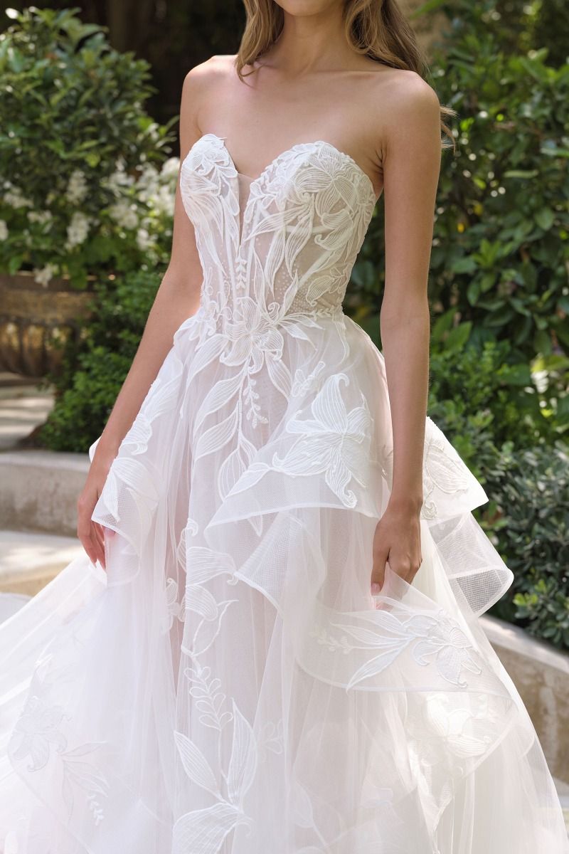Layered Tulle Strapless Wedding Dress